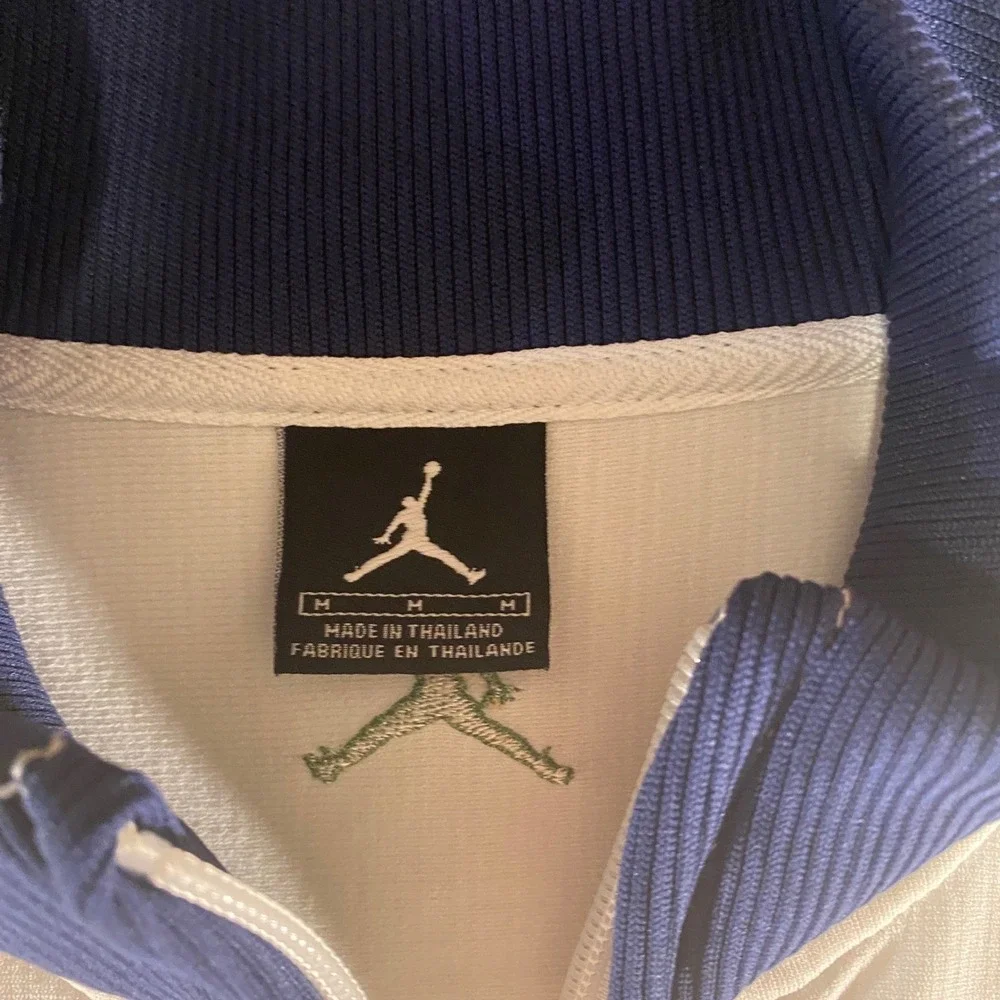 Jordan air track